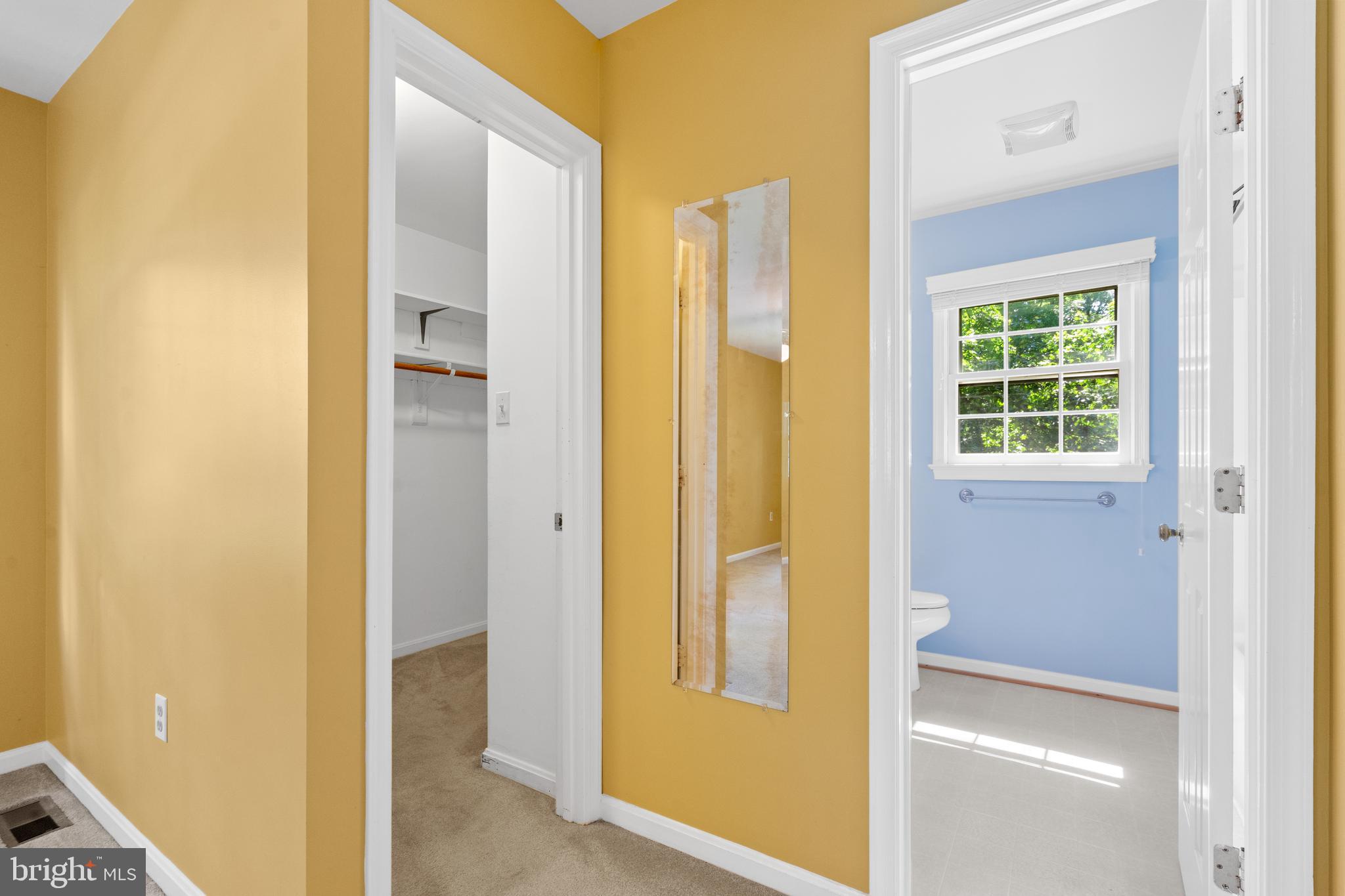7209 WOODS EDGE COURT