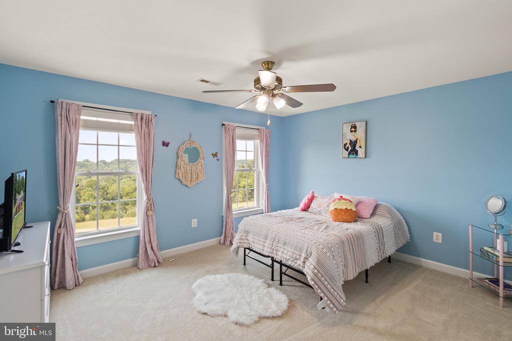 6451 EMILY ANNE COURT