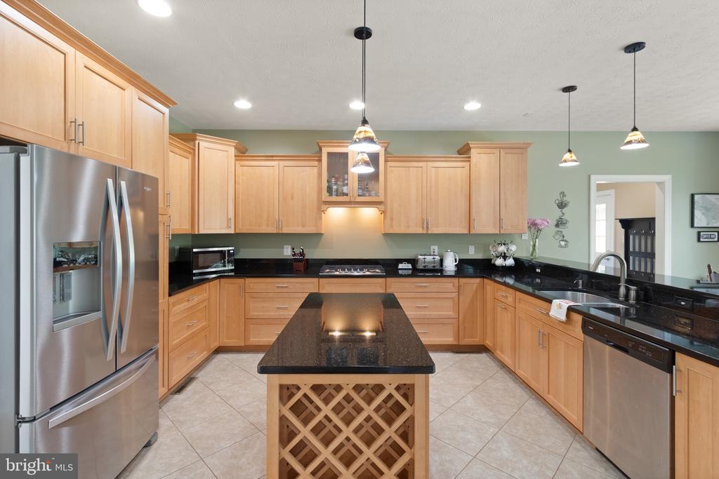 6451 EMILY ANNE COURT