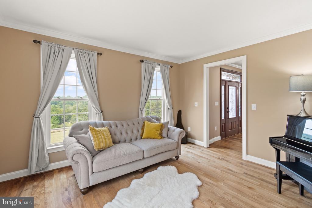 6451 EMILY ANNE COURT