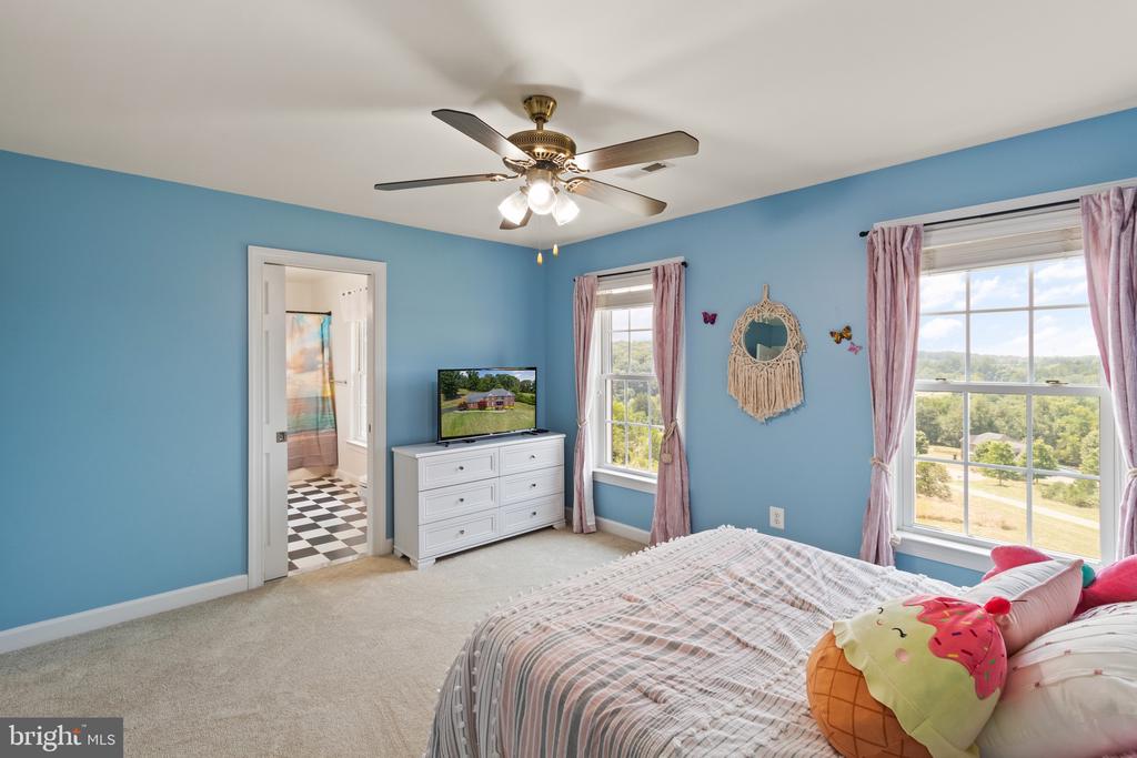 6451 EMILY ANNE COURT