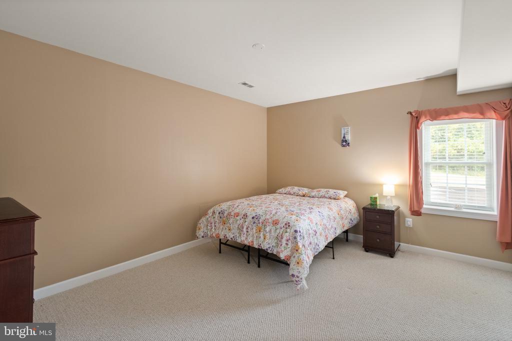 6451 EMILY ANNE COURT