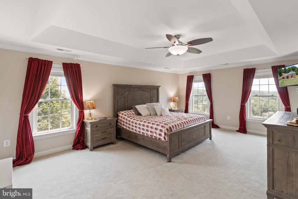 6451 EMILY ANNE COURT