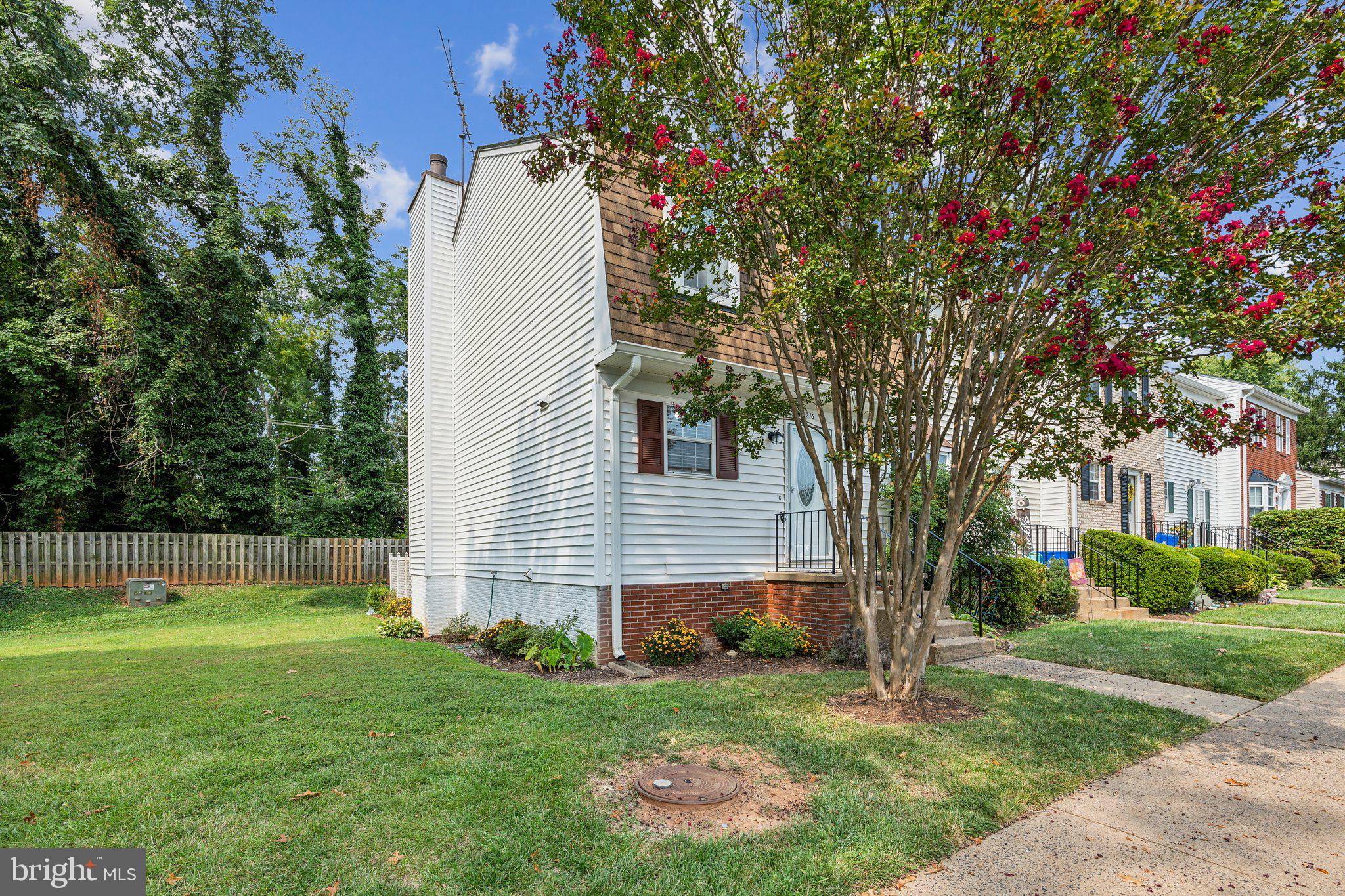 216 FAIRFIELD DRIVE