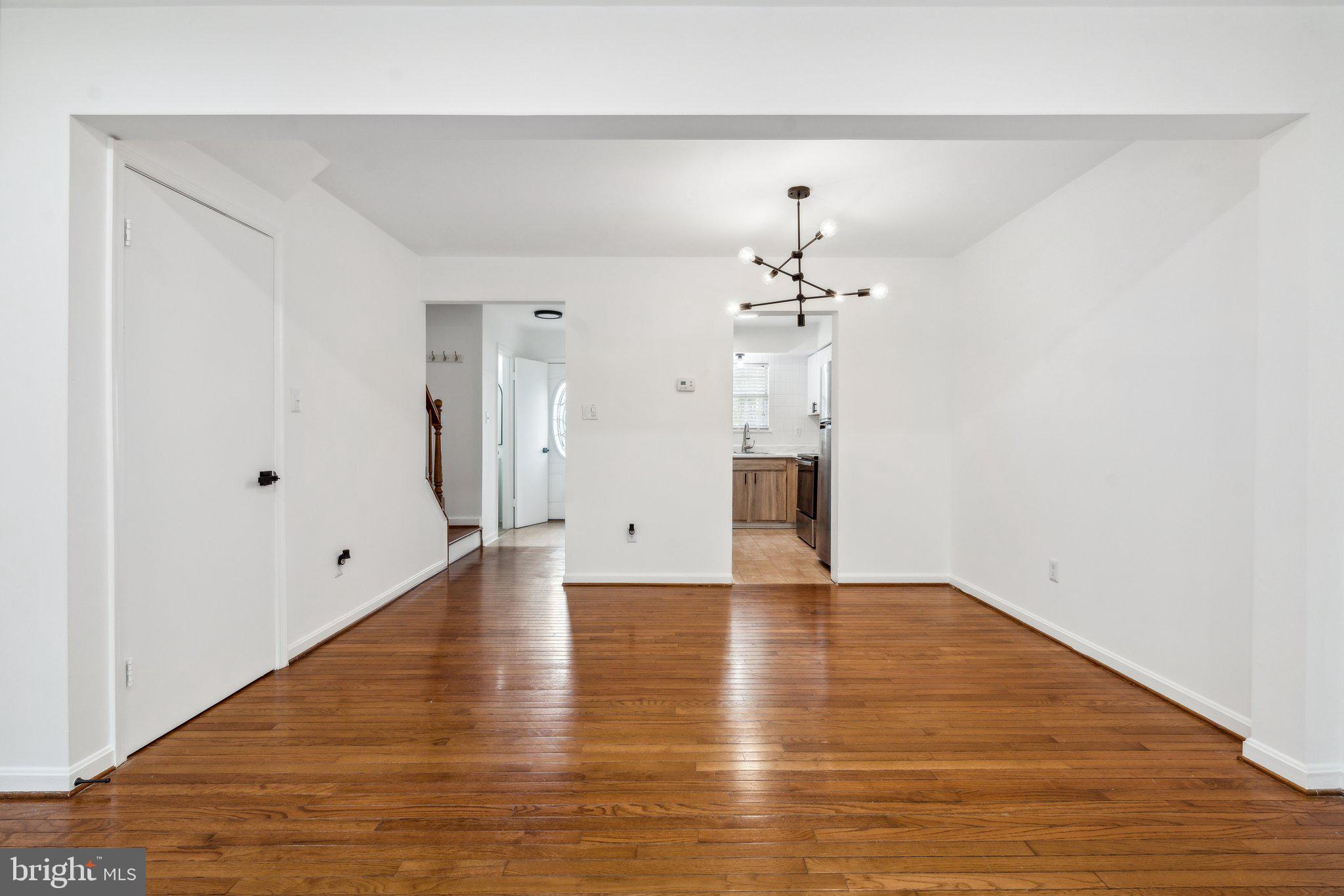216 FAIRFIELD DRIVE