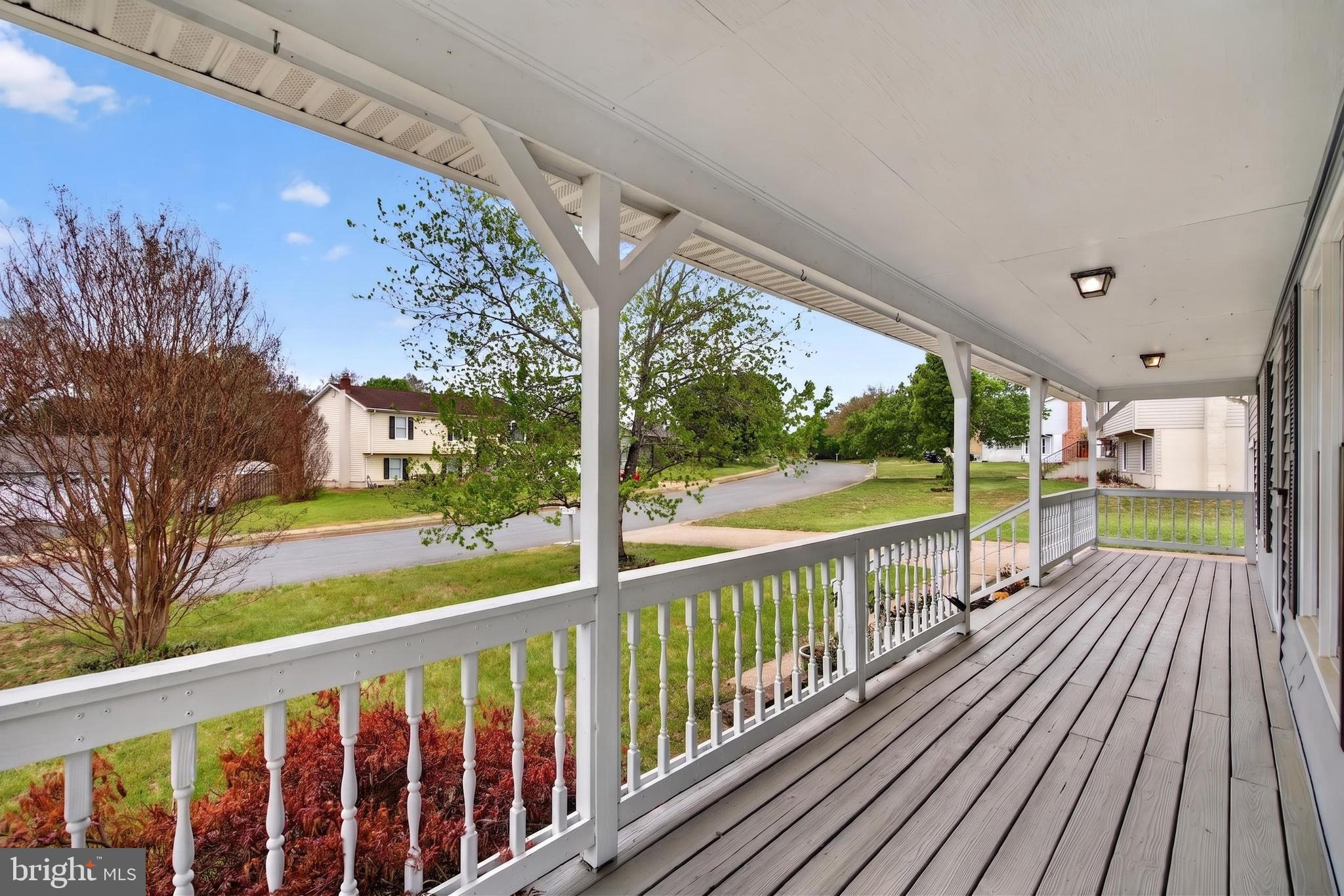 10985 BLAKE LANE
