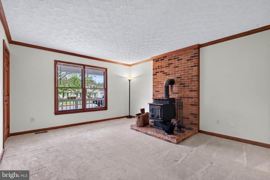 10985 BLAKE LANE