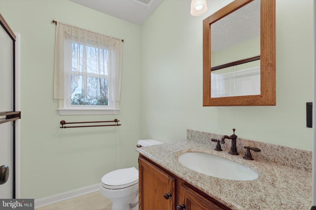 10985 BLAKE LANE
