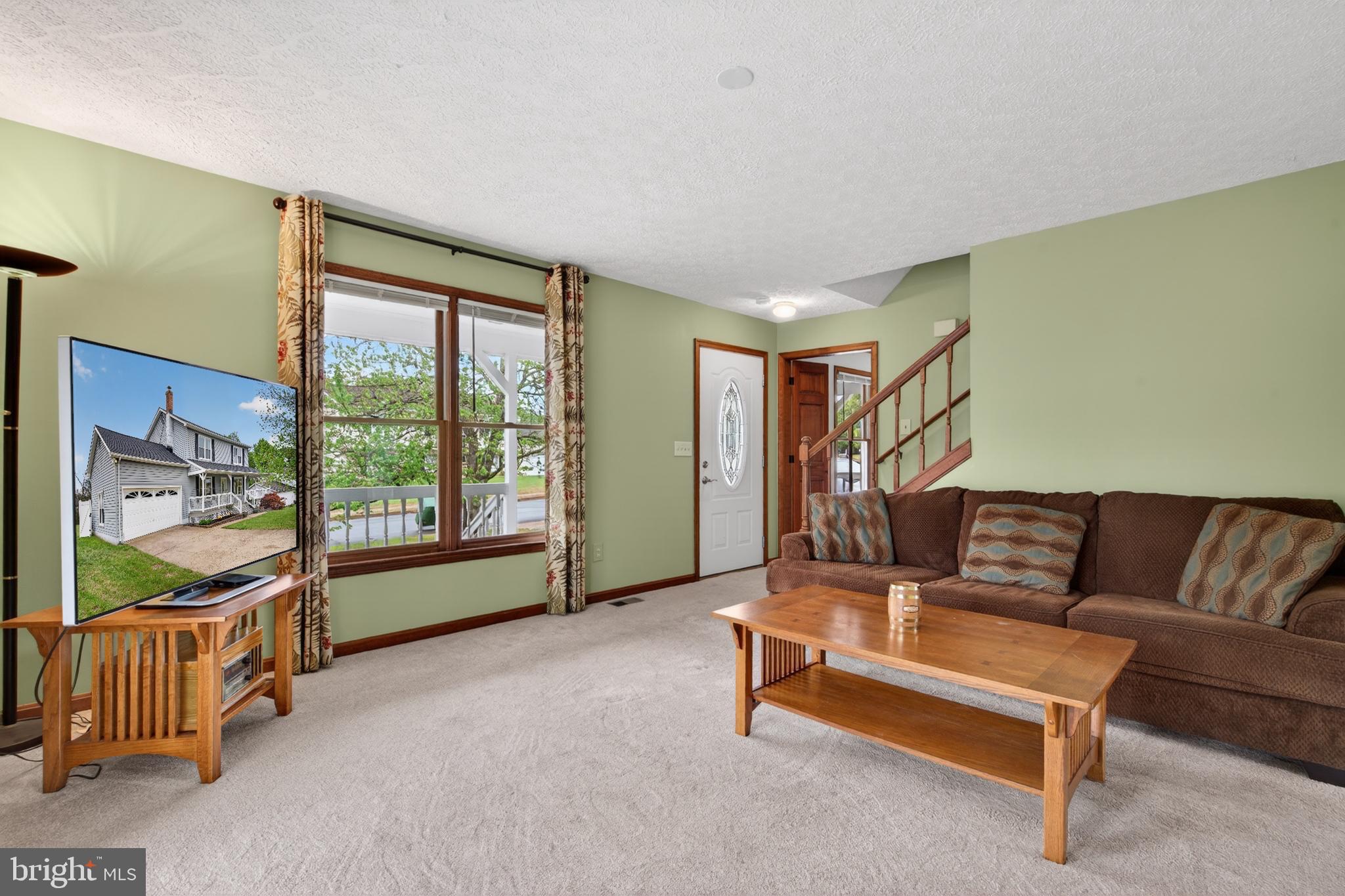 10985 BLAKE LANE