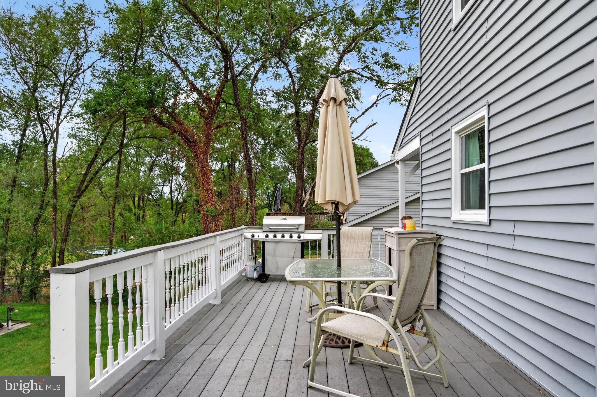 10985 BLAKE LANE