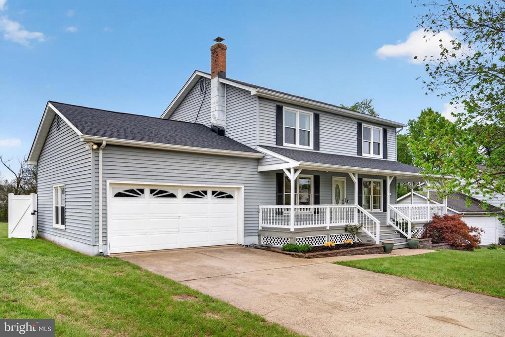 10985 BLAKE LANE