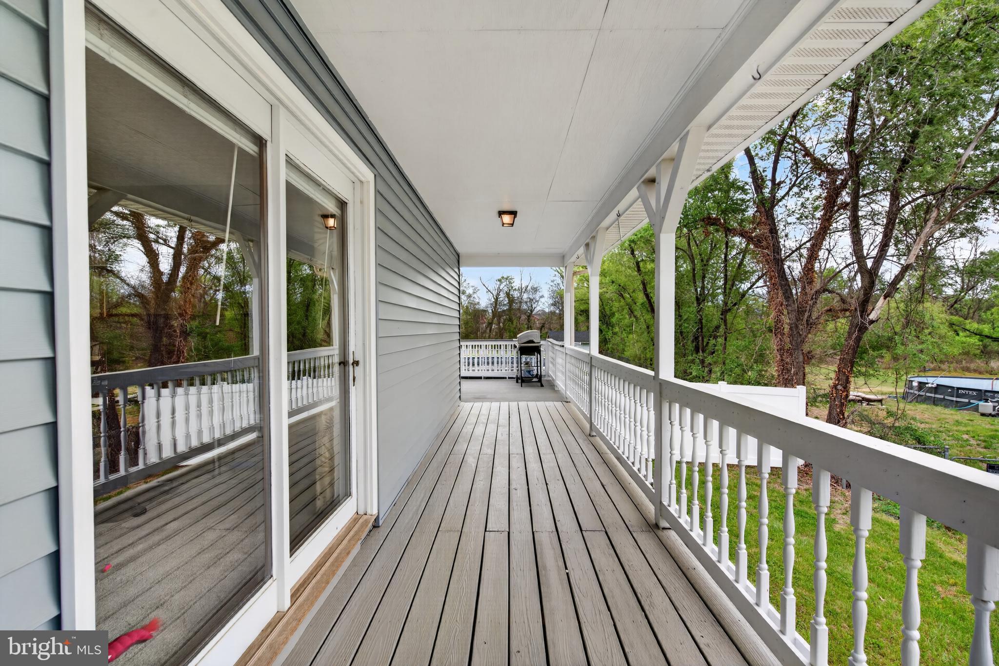 10985 BLAKE LANE