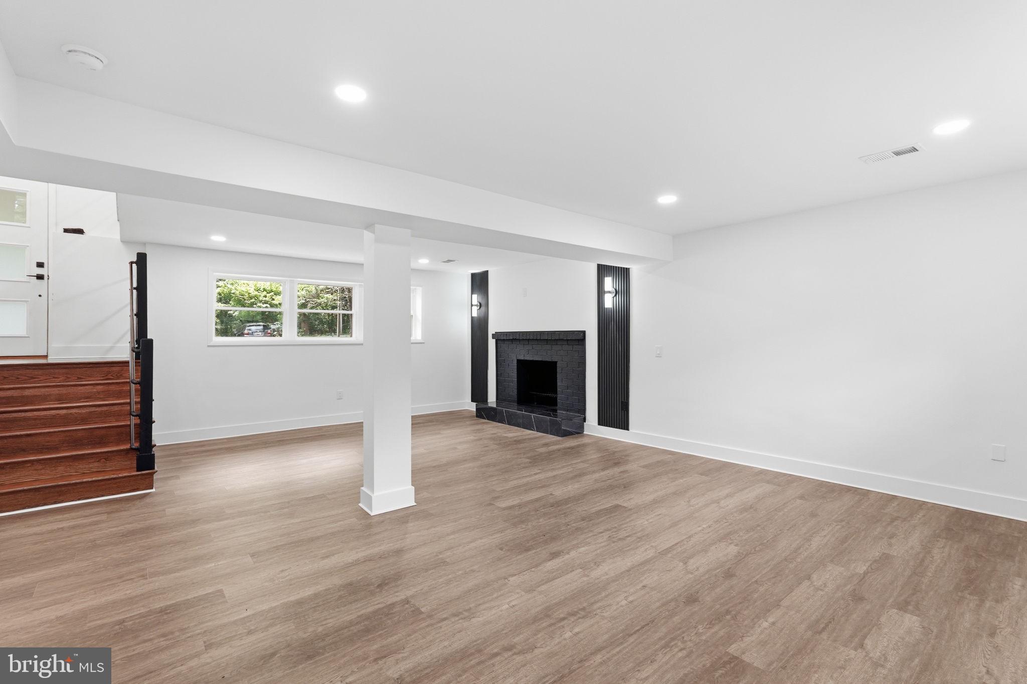 5388 DUMFRIES ROAD