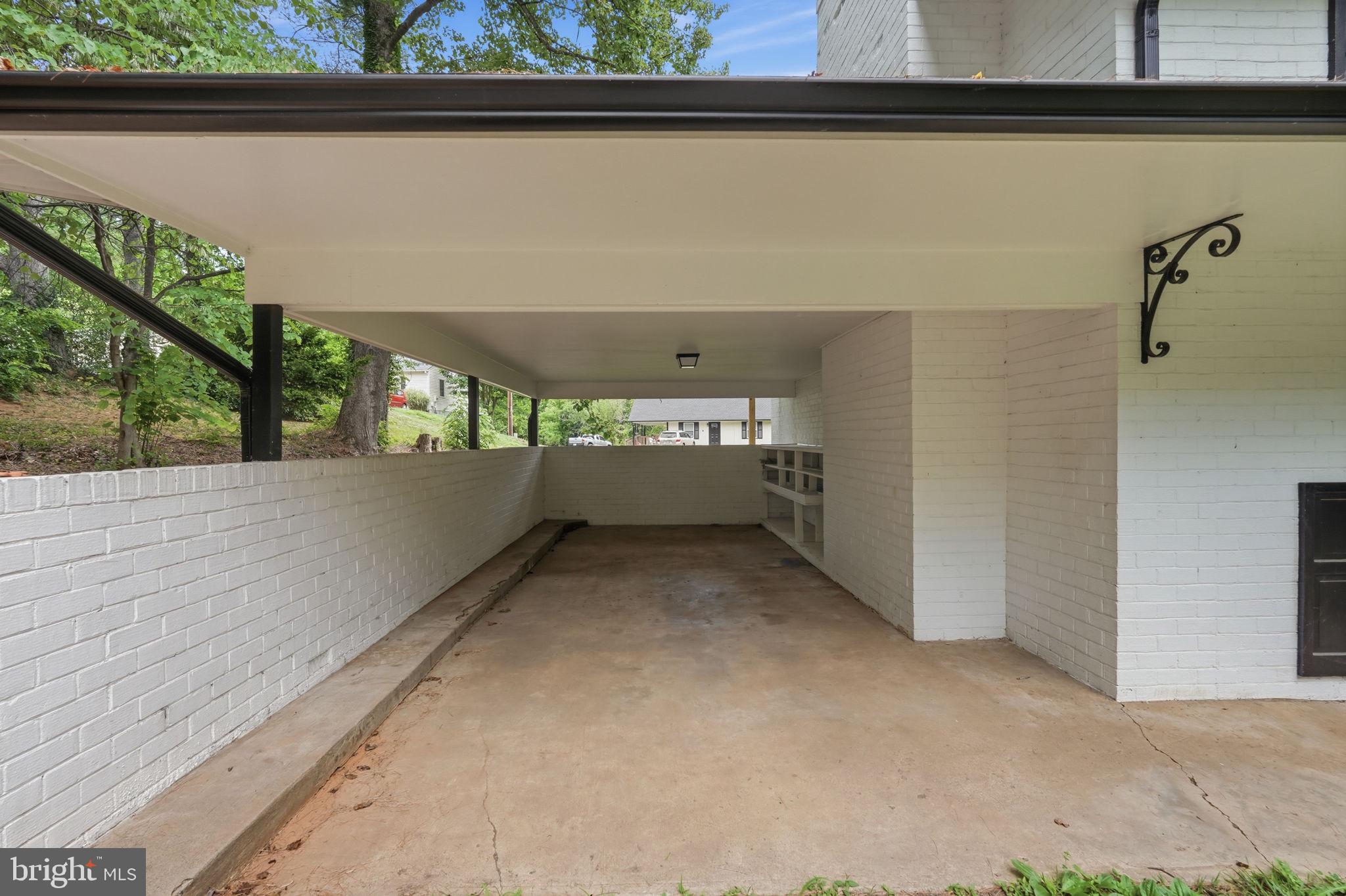5388 DUMFRIES ROAD