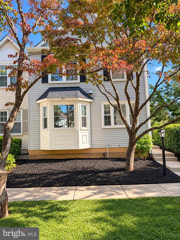 771 CHERRY TREE LANE