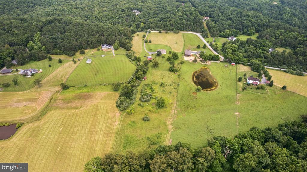 2716 HUNTING RIDGE ROAD