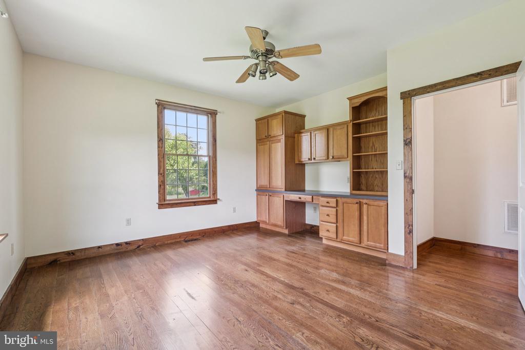 2716 HUNTING RIDGE ROAD