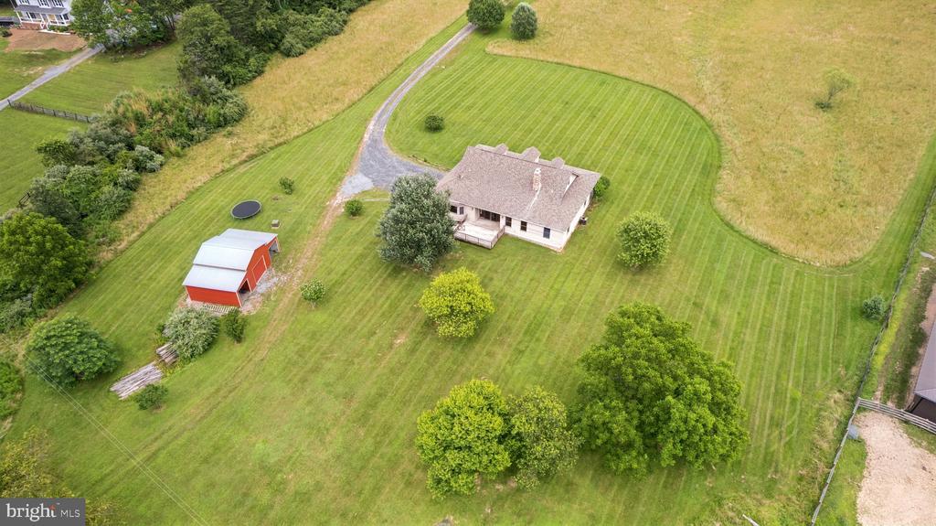 2716 HUNTING RIDGE ROAD