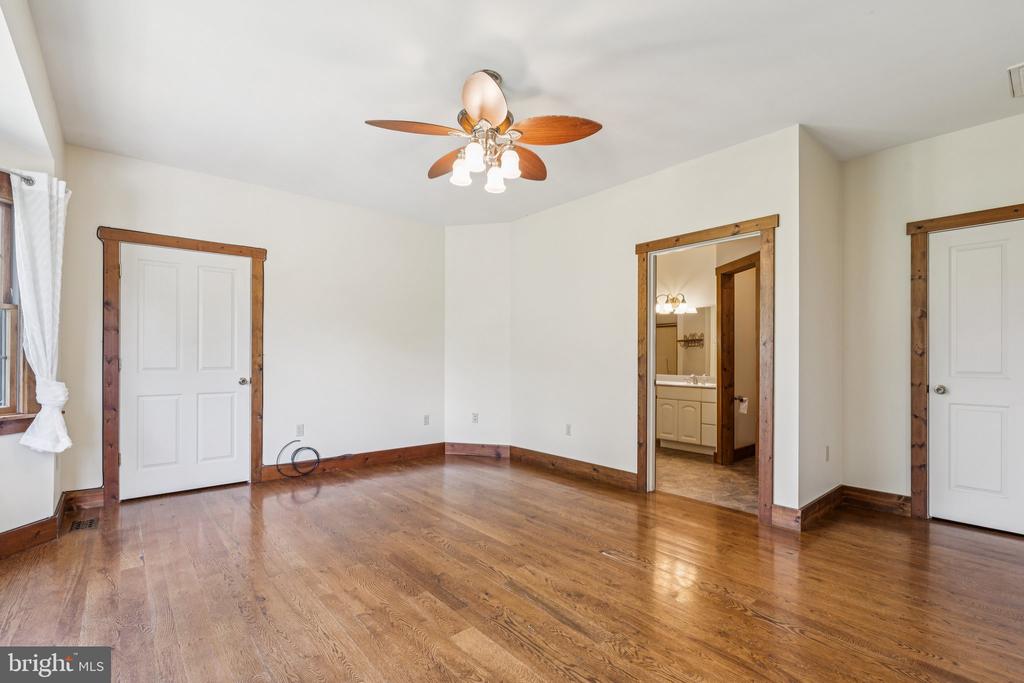 2716 HUNTING RIDGE ROAD