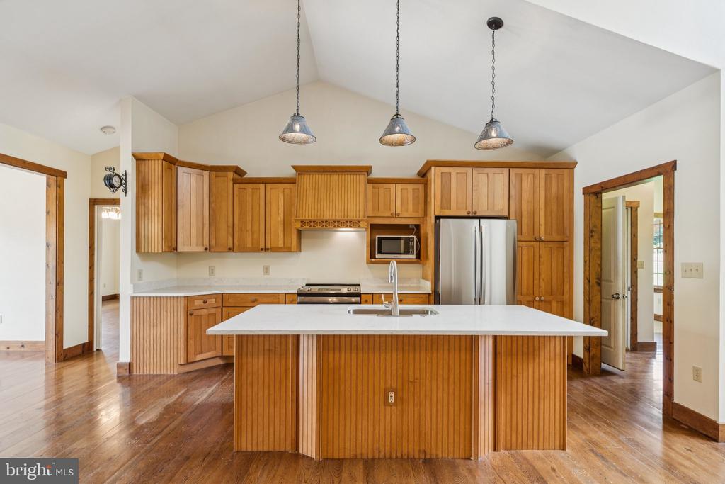 2716 HUNTING RIDGE ROAD