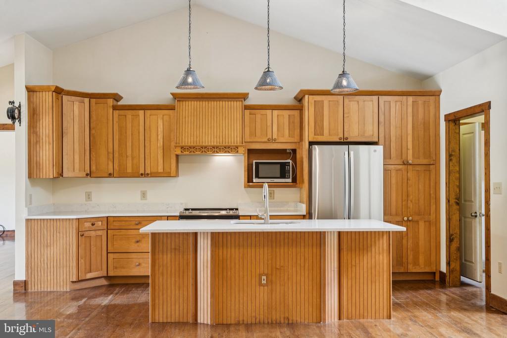 2716 HUNTING RIDGE ROAD