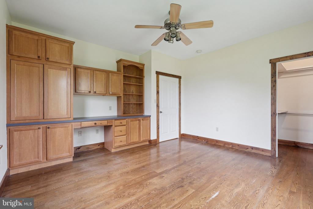 2716 HUNTING RIDGE ROAD