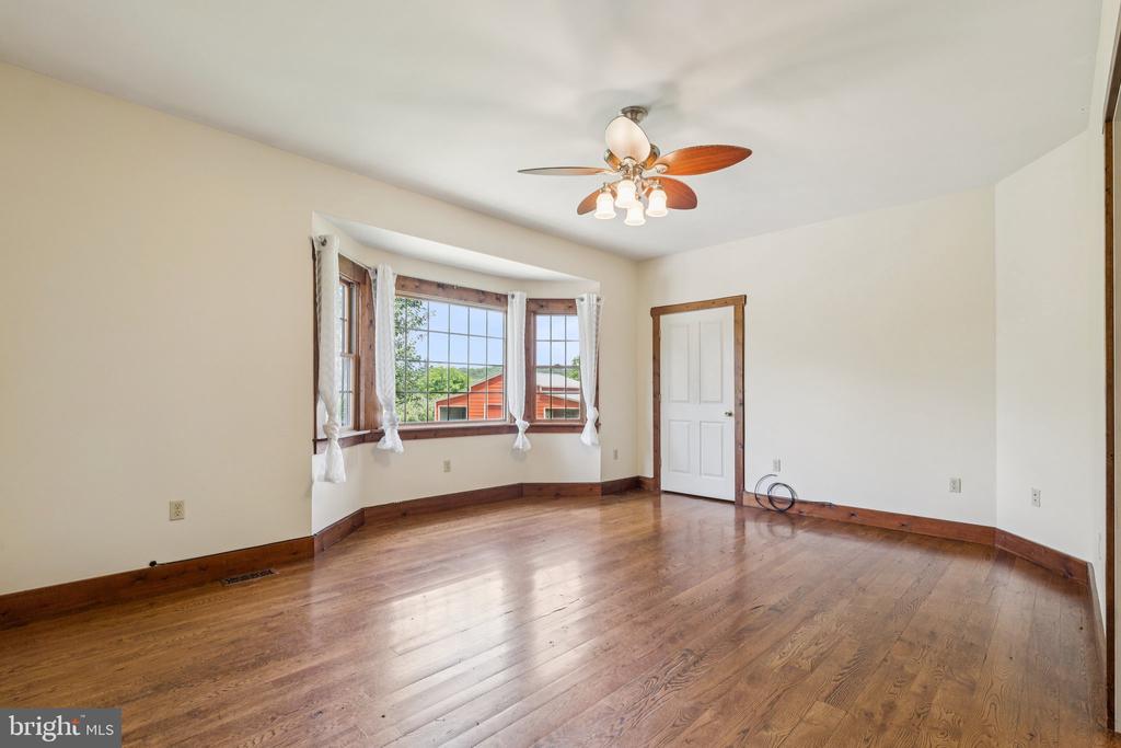 2716 HUNTING RIDGE ROAD