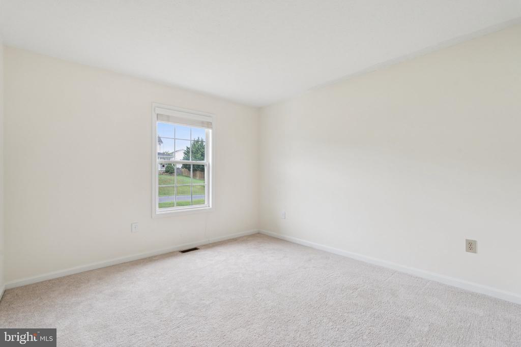 308 SENSENY GLEN DRIVE