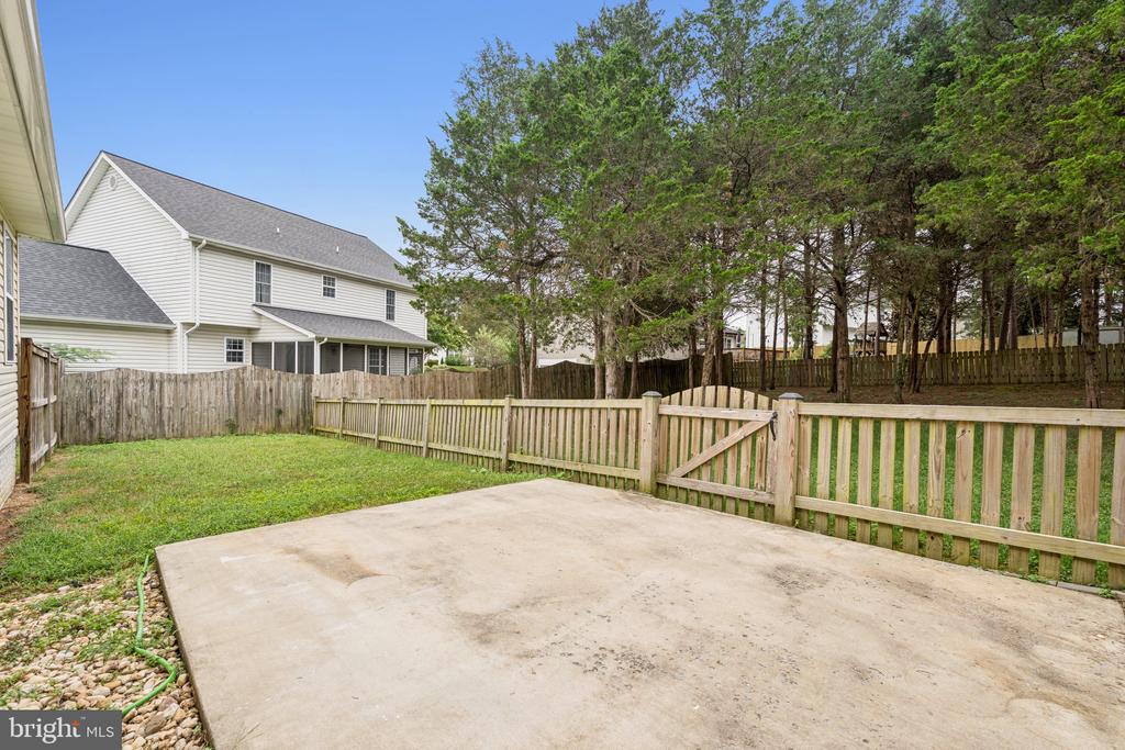 308 SENSENY GLEN DRIVE