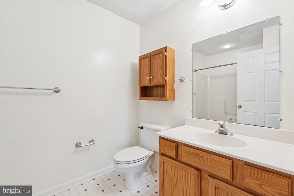 308 SENSENY GLEN DRIVE