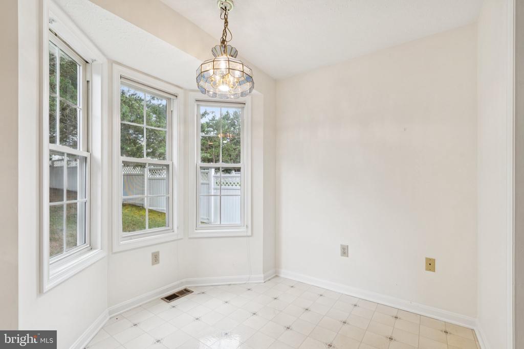 308 SENSENY GLEN DRIVE