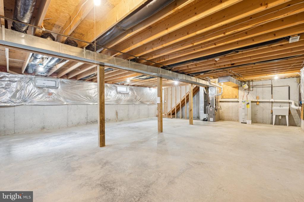 308 SENSENY GLEN DRIVE