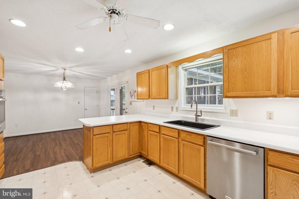 308 SENSENY GLEN DRIVE