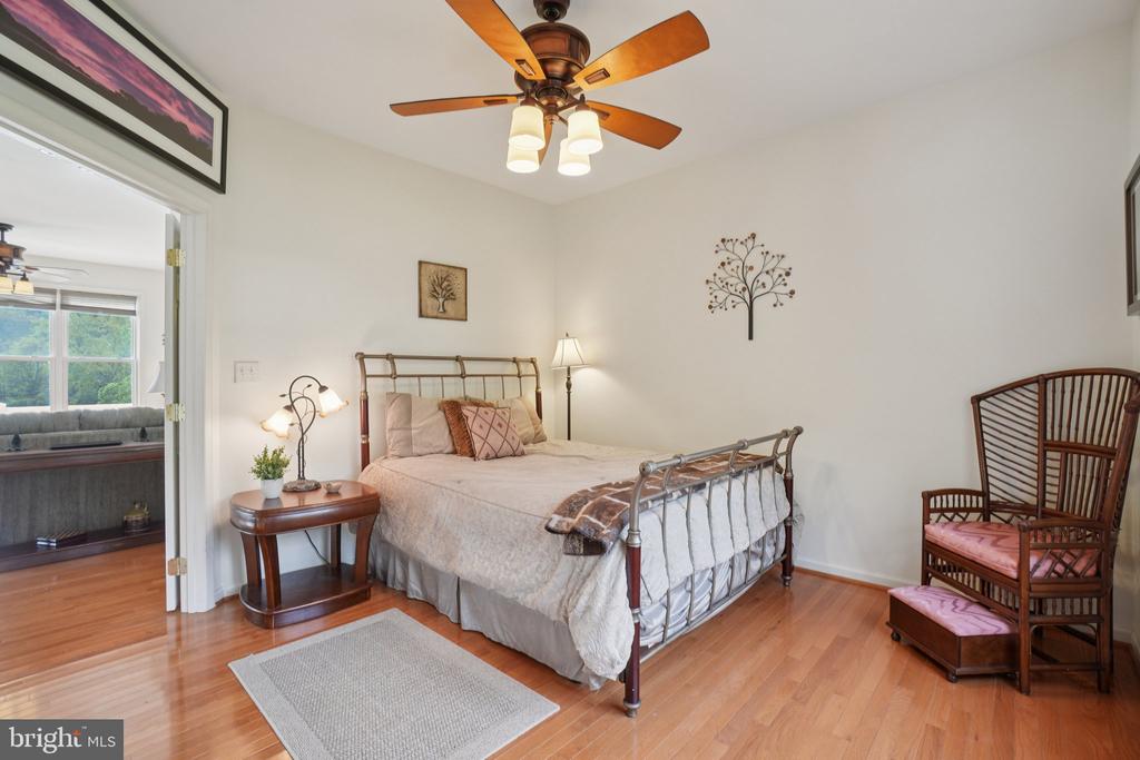 125 CHEROKEE TRAIL
