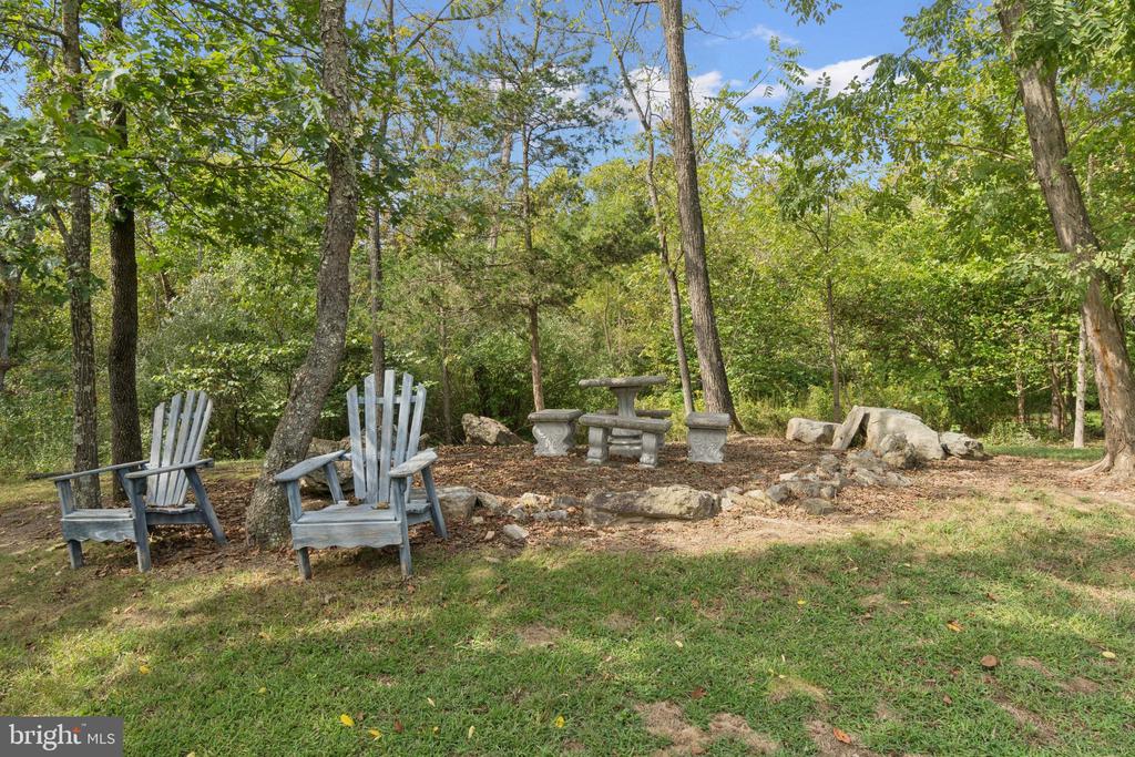 125 CHEROKEE TRAIL