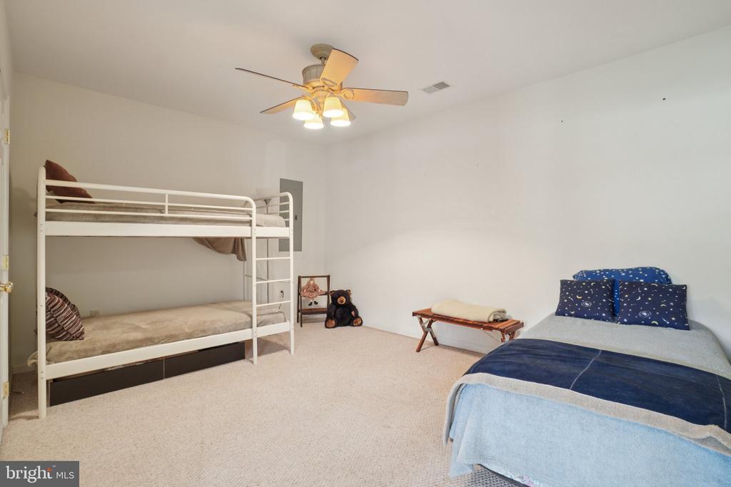 125 CHEROKEE TRAIL