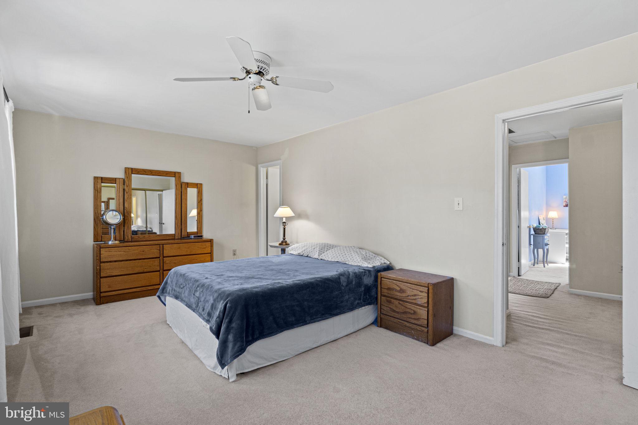8046 SLEEPY VIEW LANE