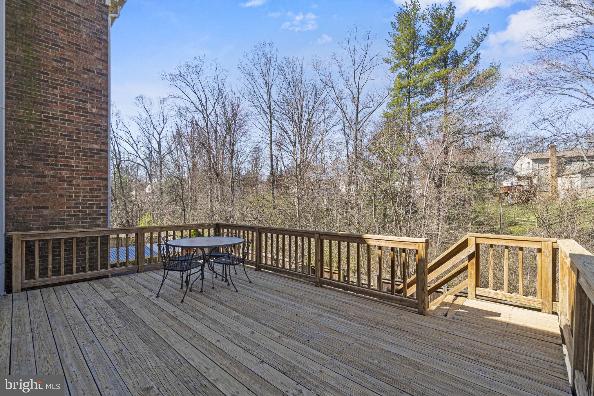 8046 SLEEPY VIEW LANE