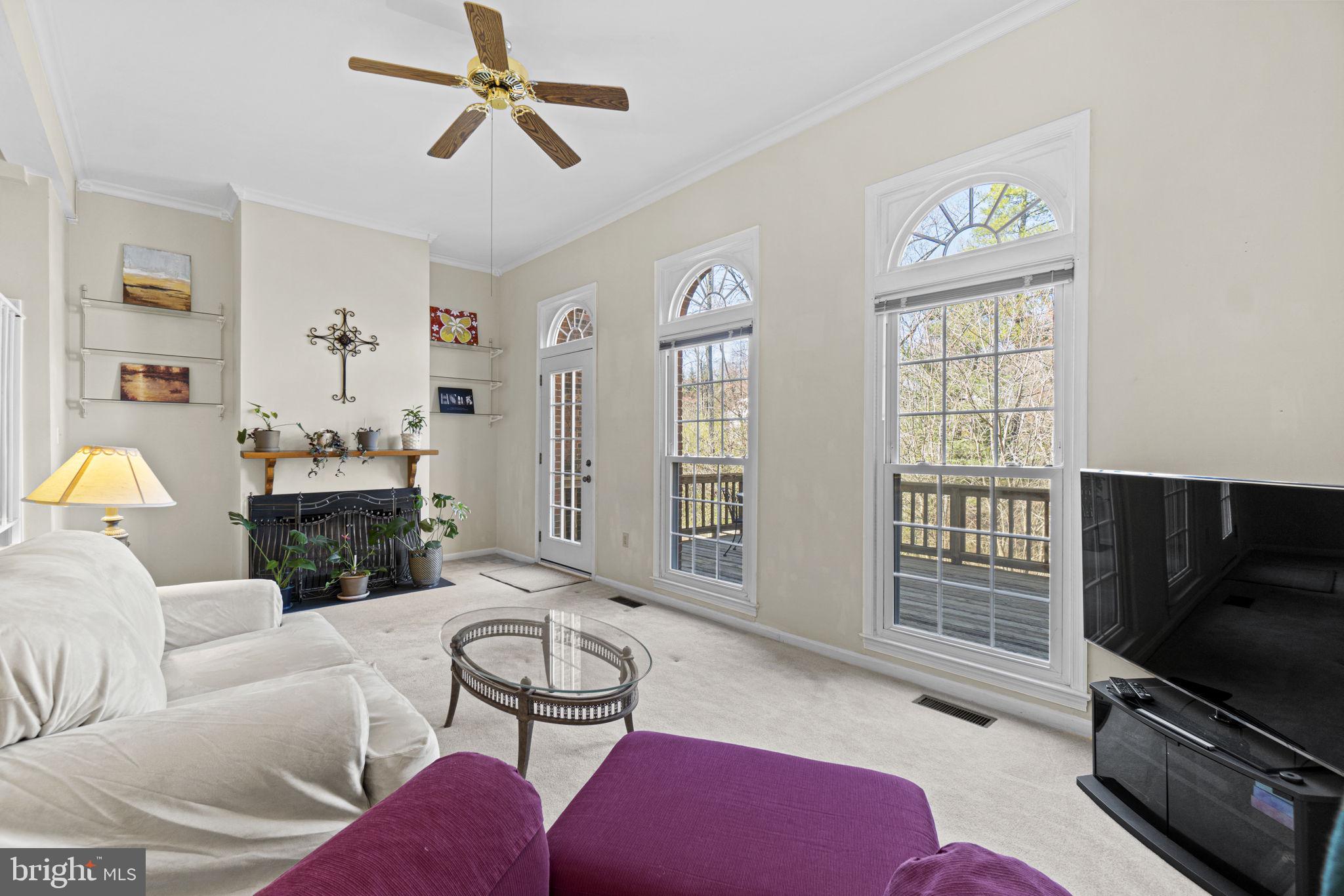 8046 SLEEPY VIEW LANE