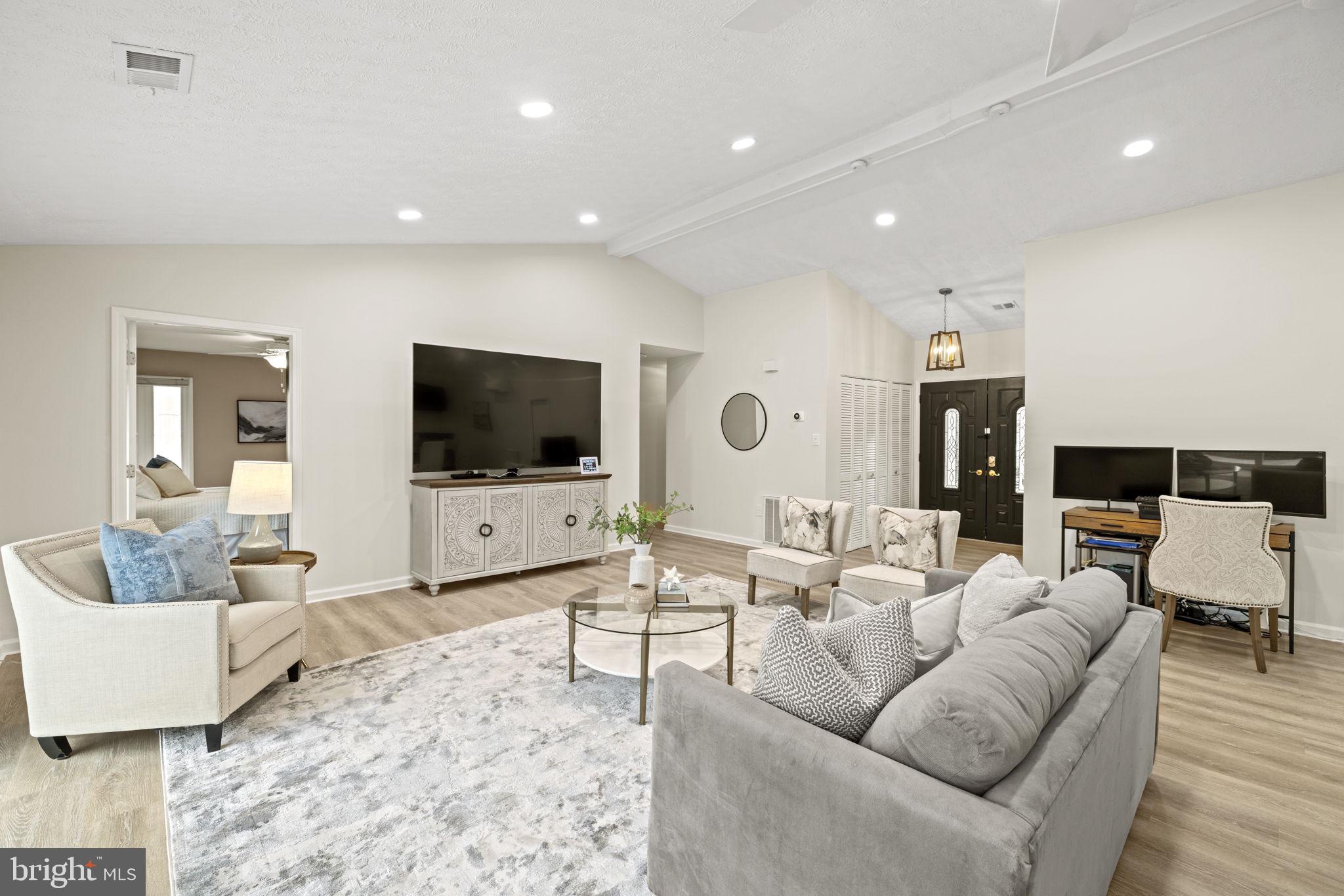 10415 FYFE COURT
