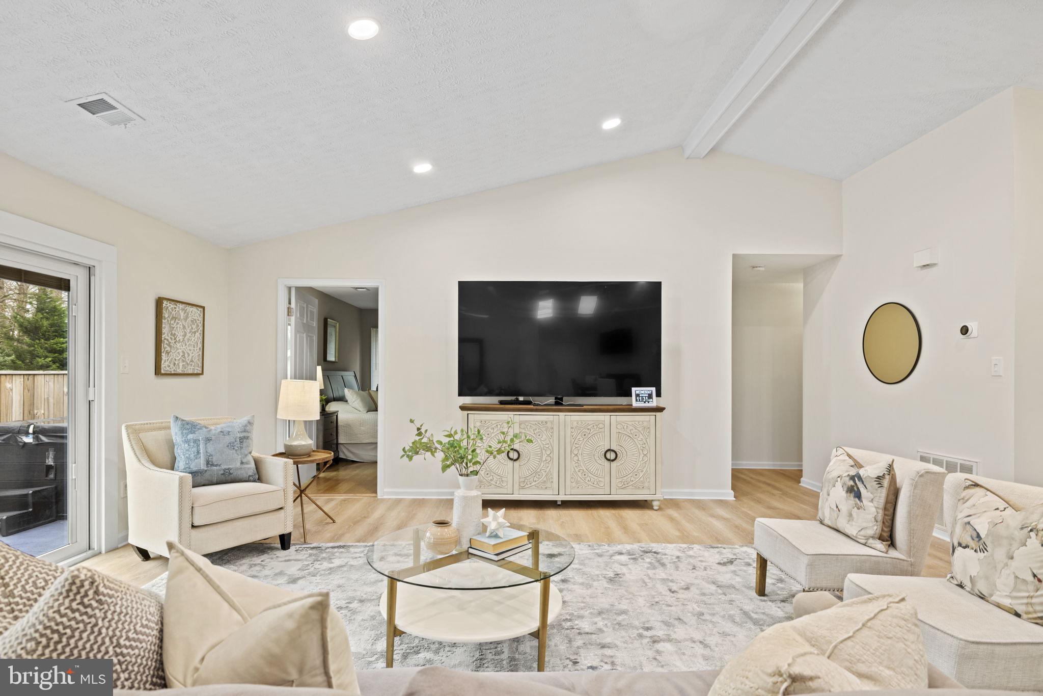 10415 FYFE COURT