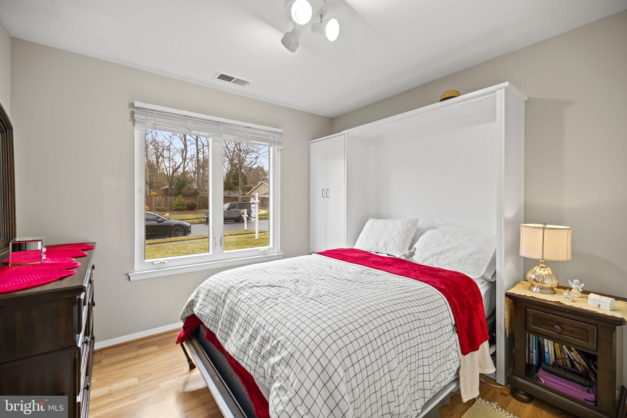 10415 FYFE COURT
