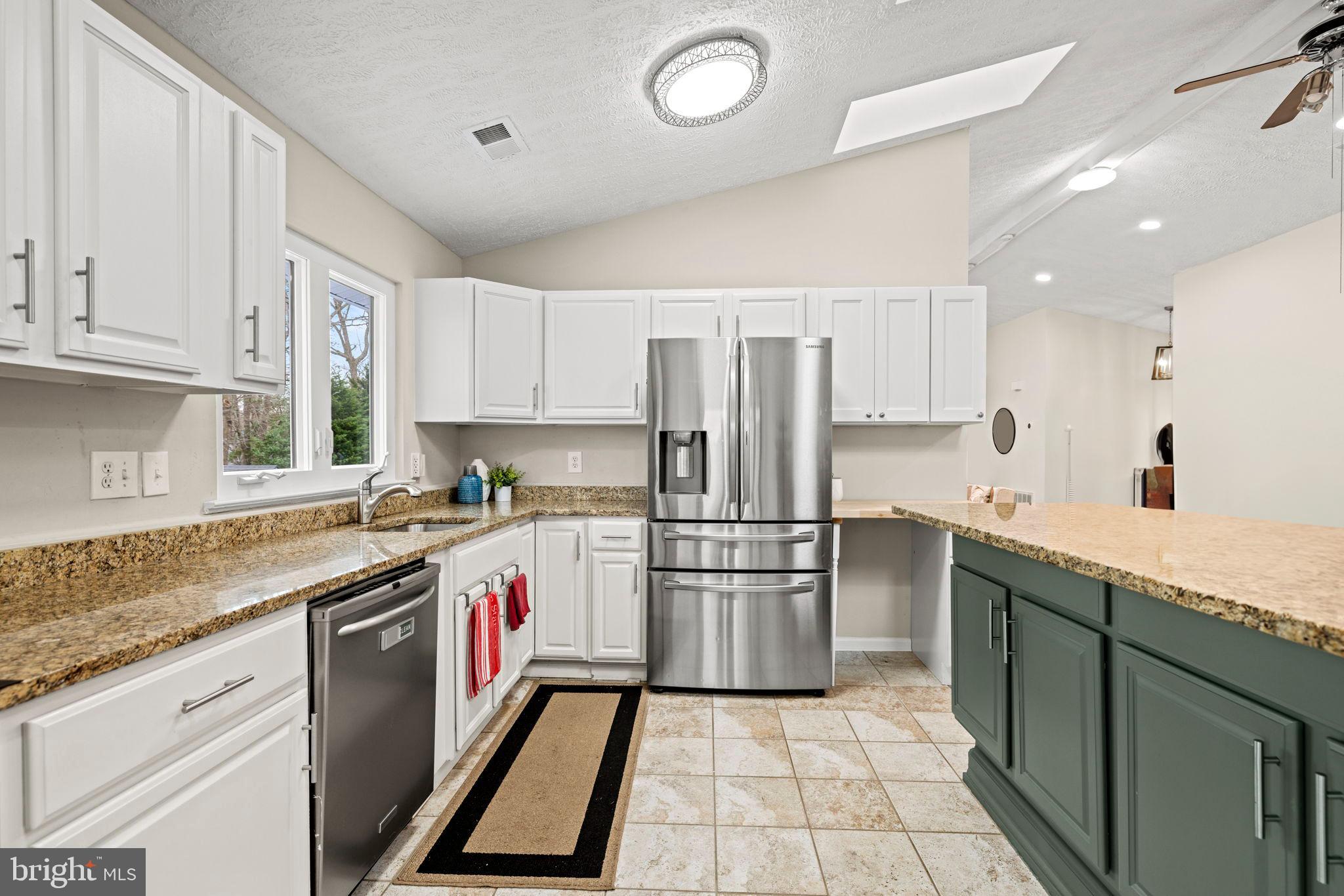 10415 FYFE COURT