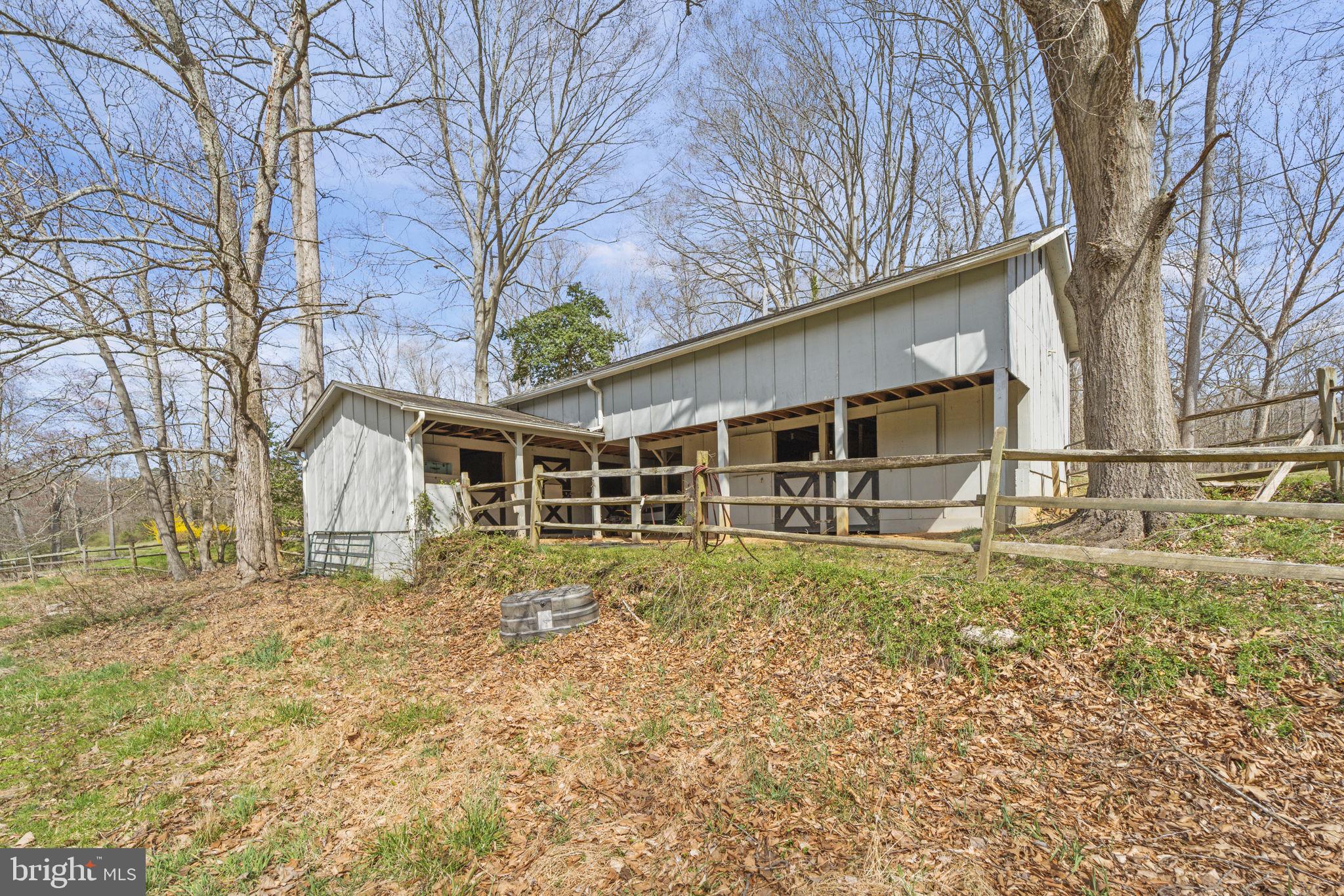11944 LAKEWOOD LANE