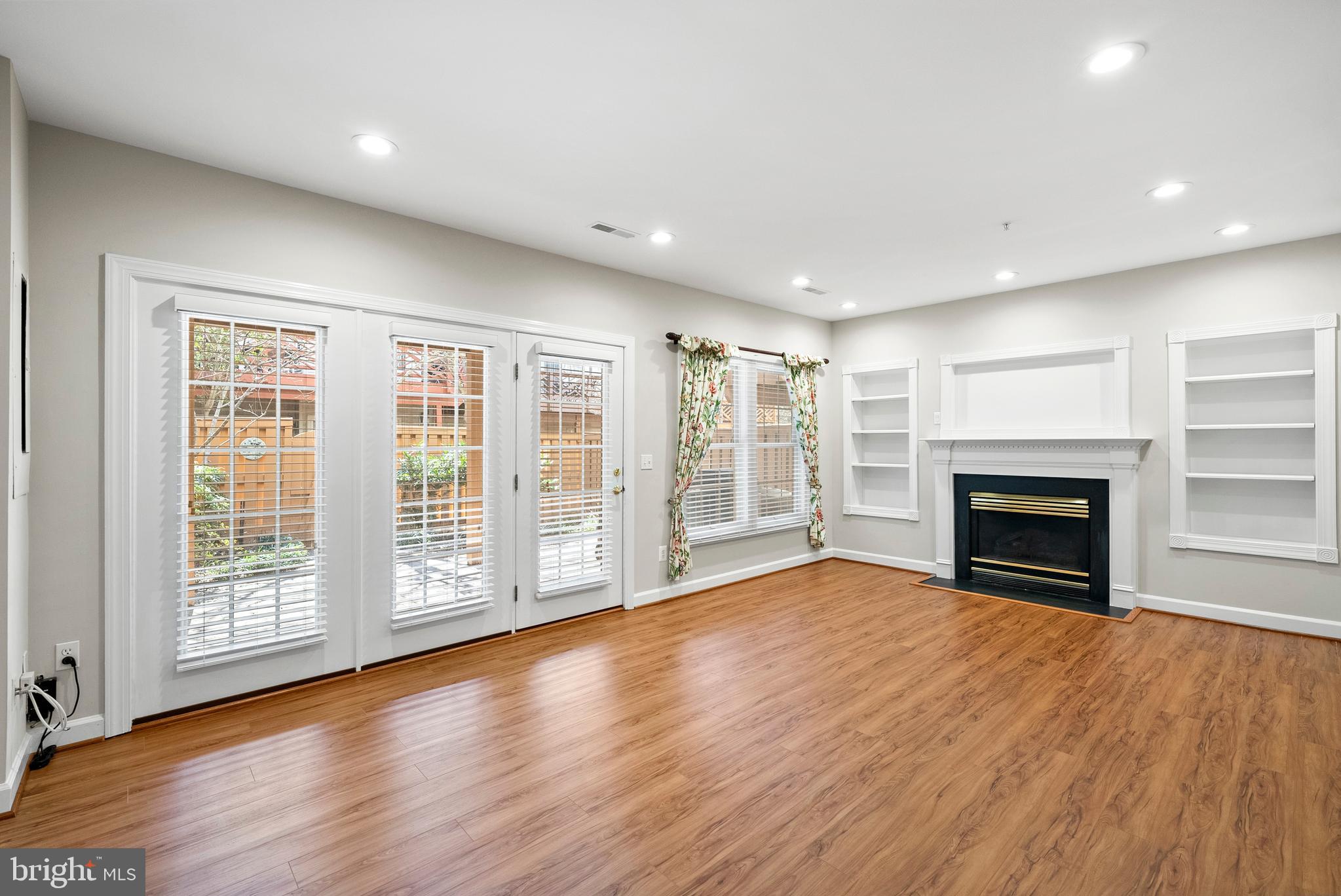 8025 KIDWELL HILL COURT
