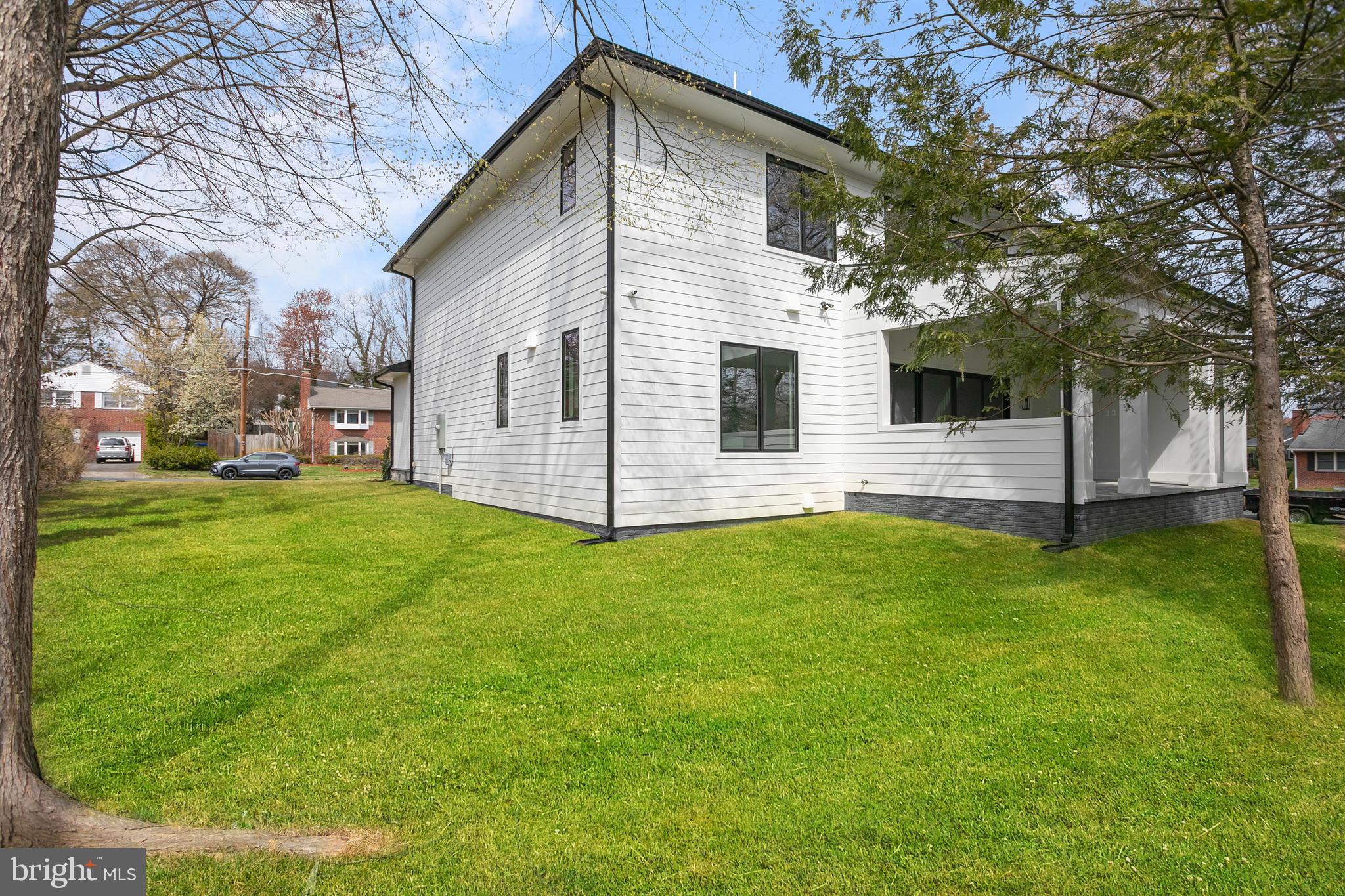 7019 STATENDAM COURT