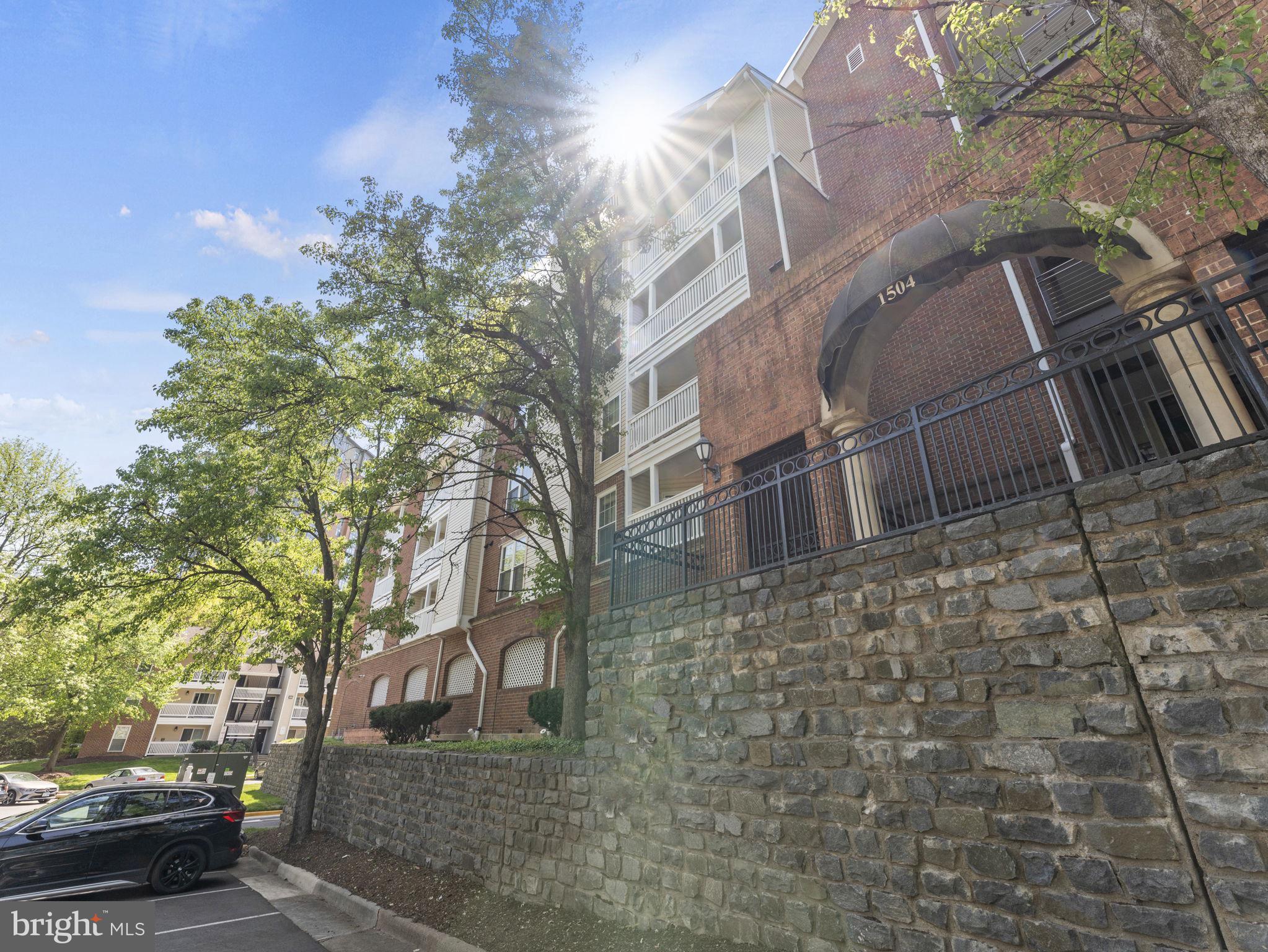 1504 LINCOLN WAY 320
