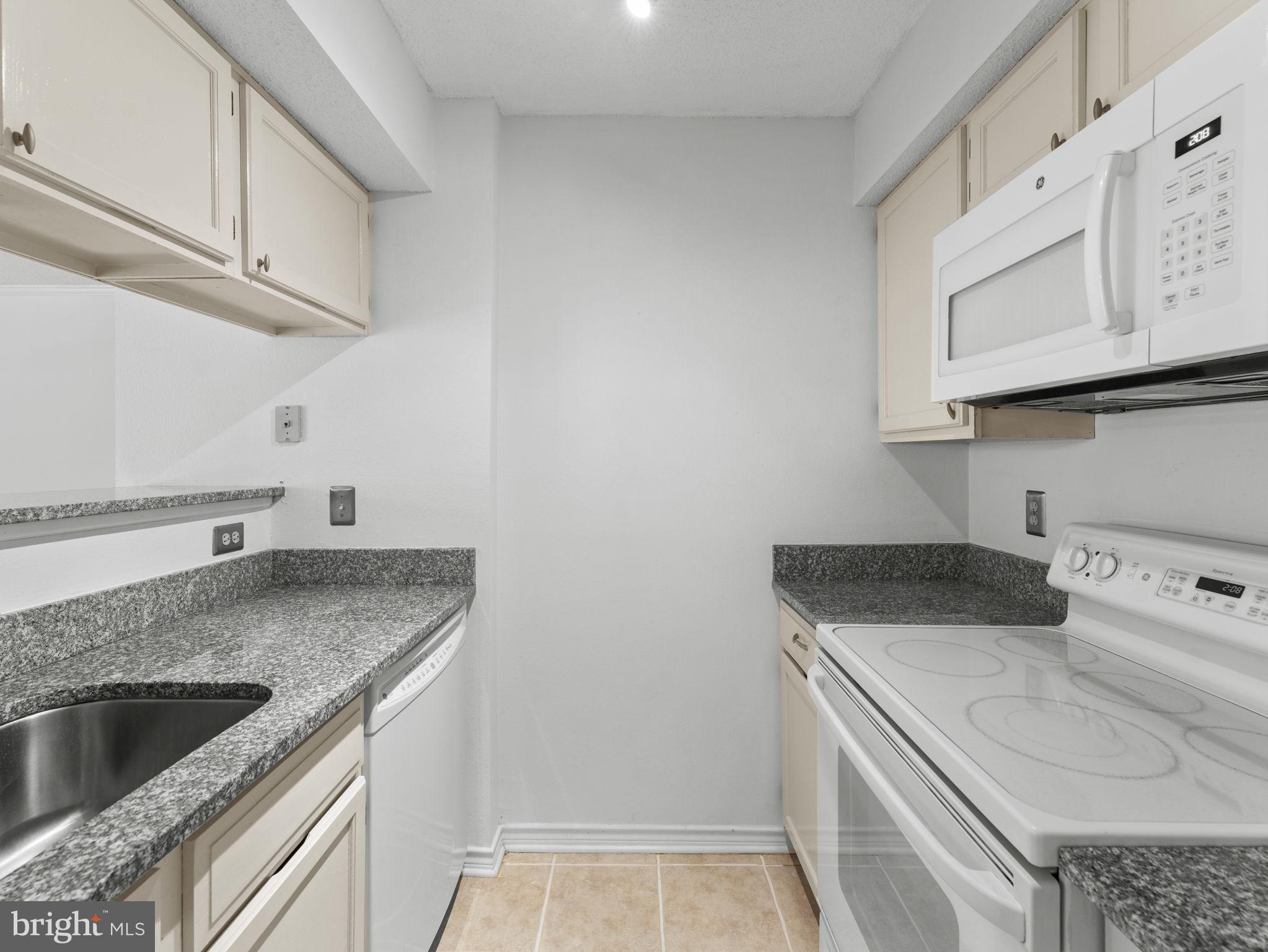 1504 LINCOLN WAY 320