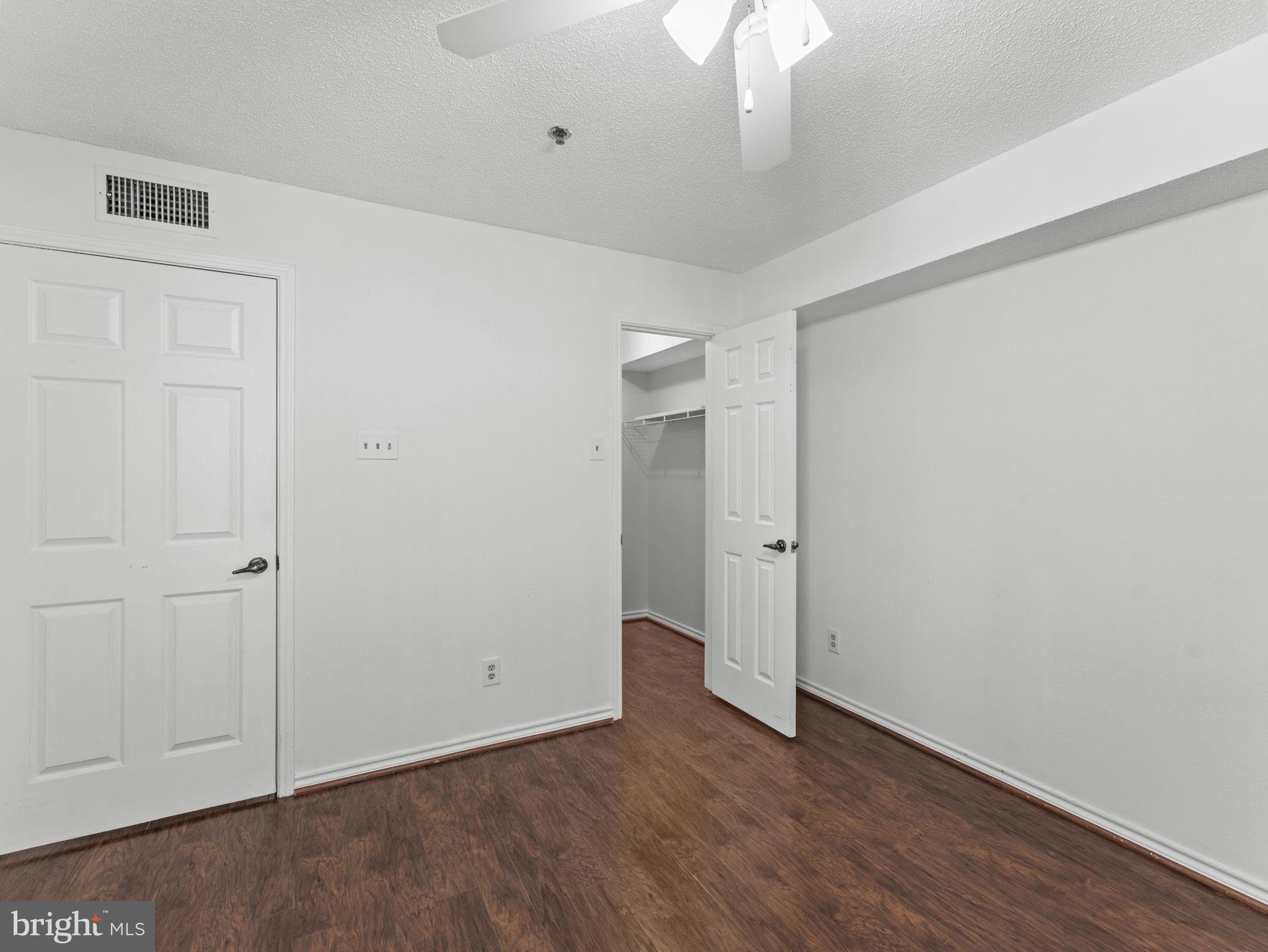 1504 LINCOLN WAY 320