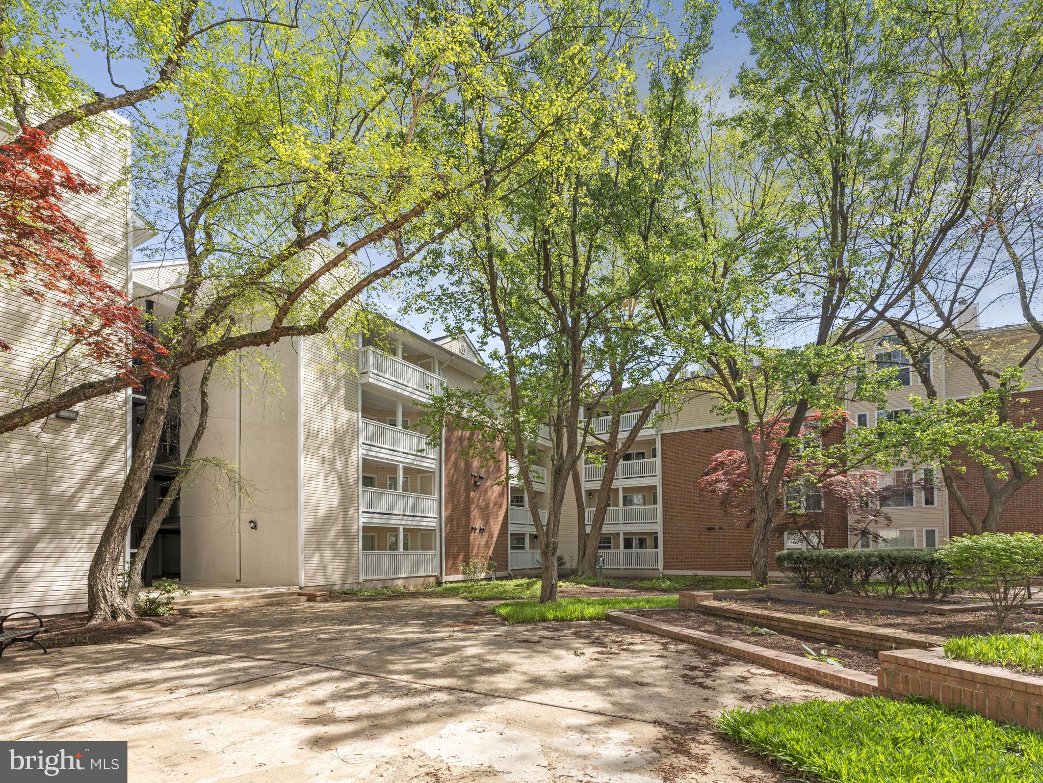 1504 LINCOLN WAY 320